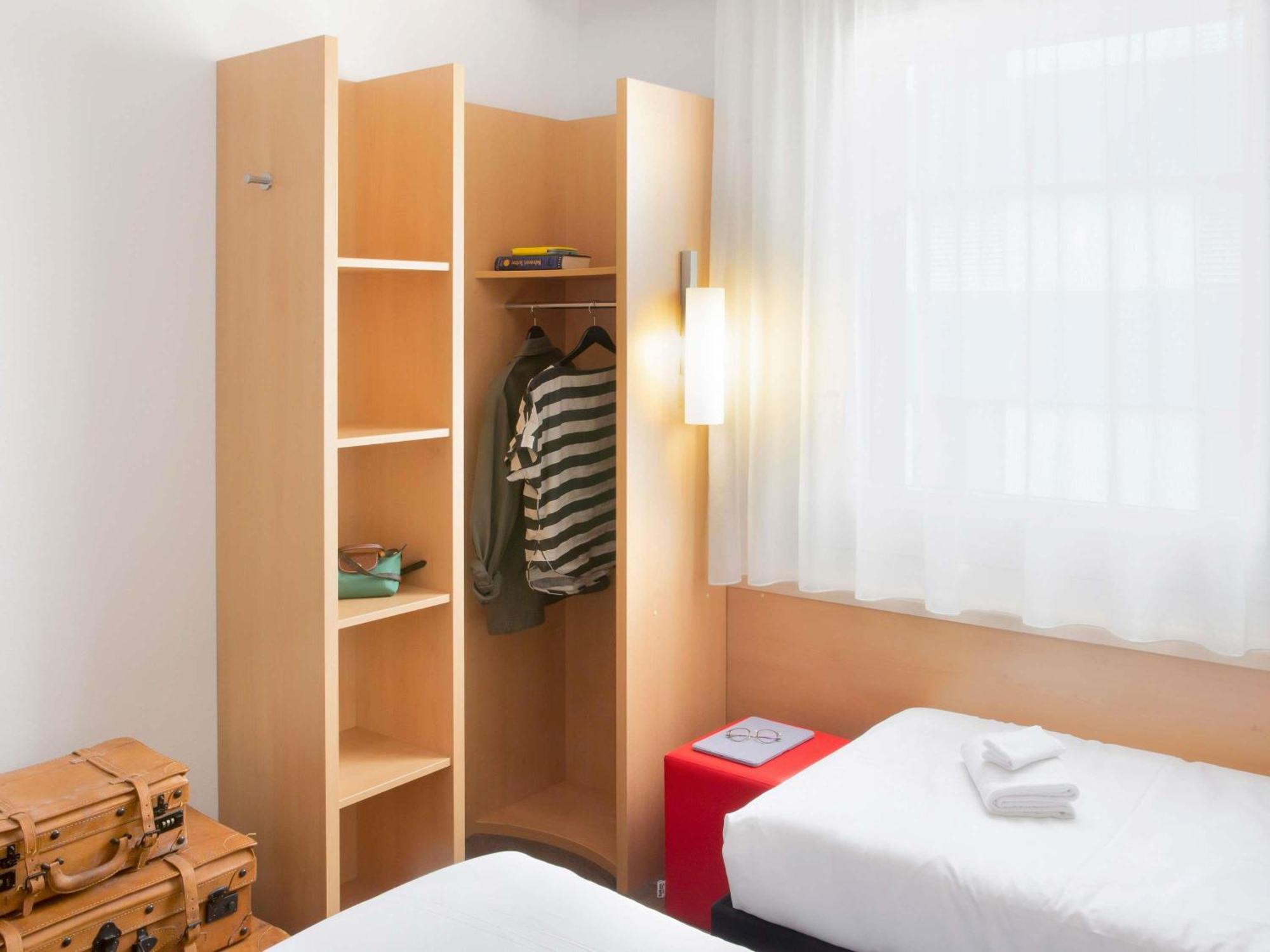 Camera Standard con 1 Letto Matrimoniale e 1 Letto Singolo